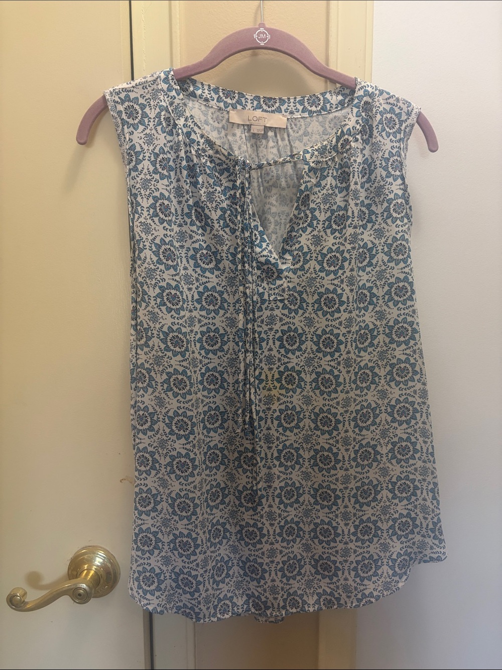 LOFT Blue and White Sleeveless Floral Medallion Top